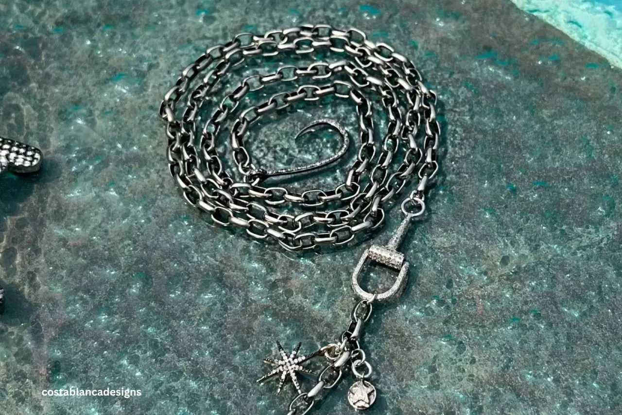 A Buyer’s Guide to Diamond Vintage Lariat Necklace